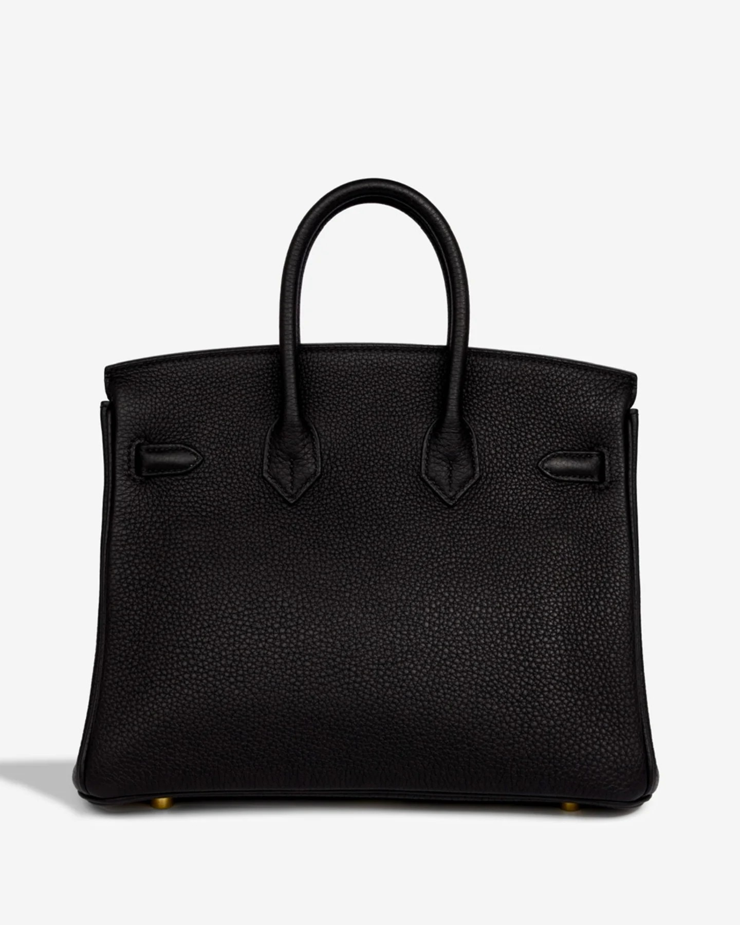 Bolso Hermès Birkin 25 con herrajes dorados en negro 04