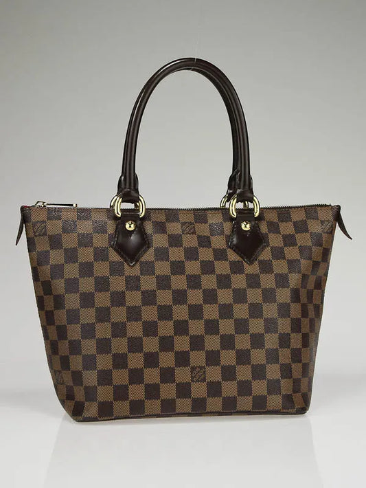 Bolso Classic Louis Vuitton Saleya – Edición PM 08